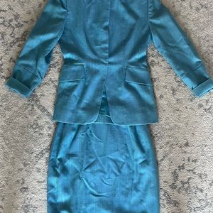 Isaac Mizrahi Aqua Blue Skirt Suit
